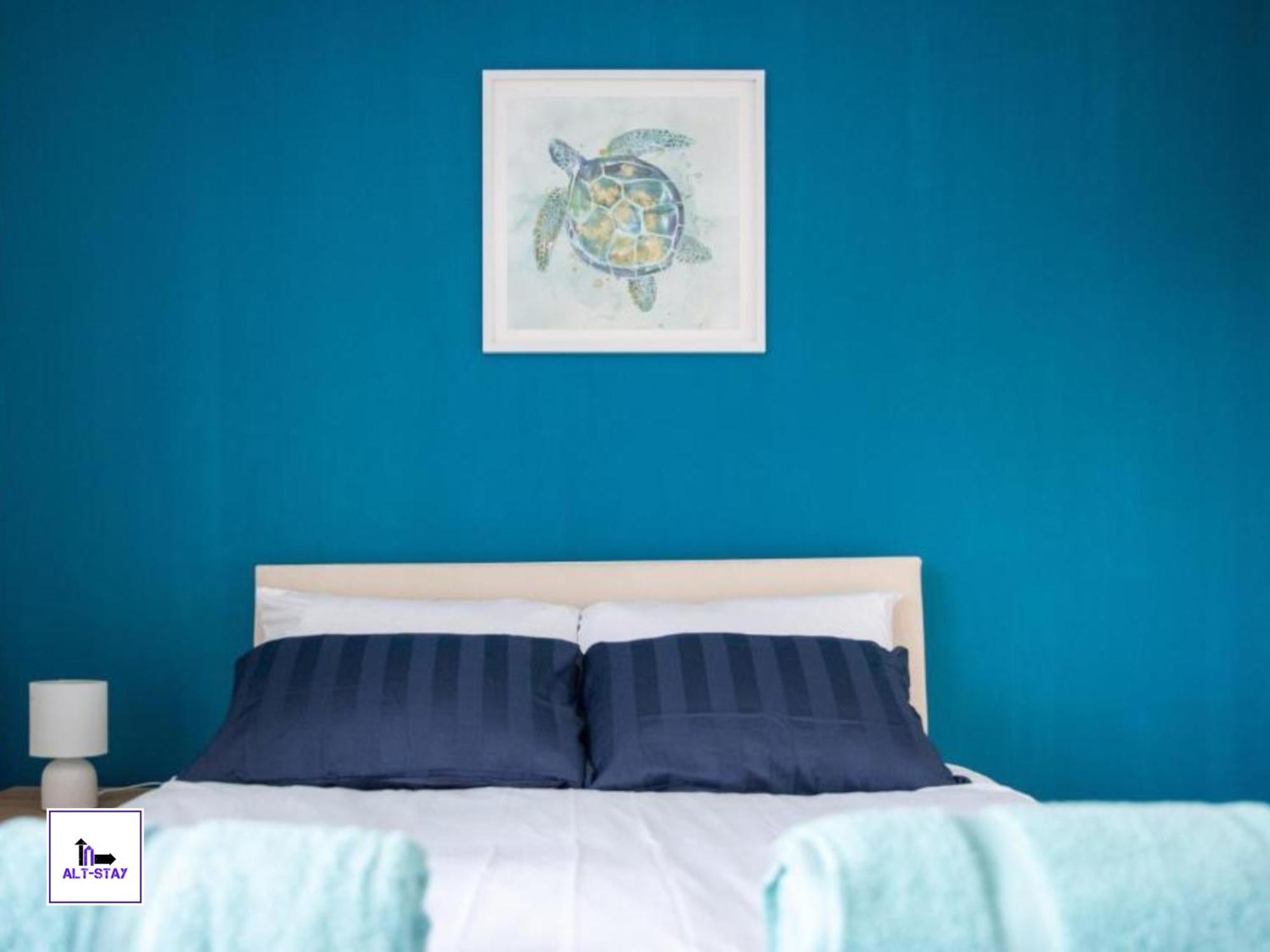 4 Bed 3 Bath - Kirkstall House By Alt-Stay Accommodation - Ideal For Contractors & Remote Workers - Long Stays Welcome ويكفيلد المظهر الخارجي الصورة